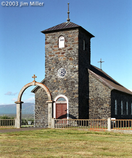 Stone Church at ingeyrar