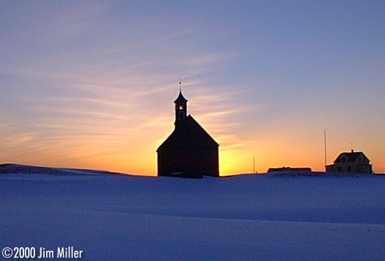 Hvalsneskirkja Sunset 1999 Jim Miller - Olympus D-220L